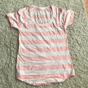 Lululemon t shirt